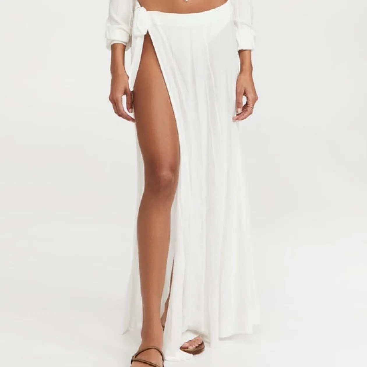 Devon Windsor Logan Skirt in Off-White