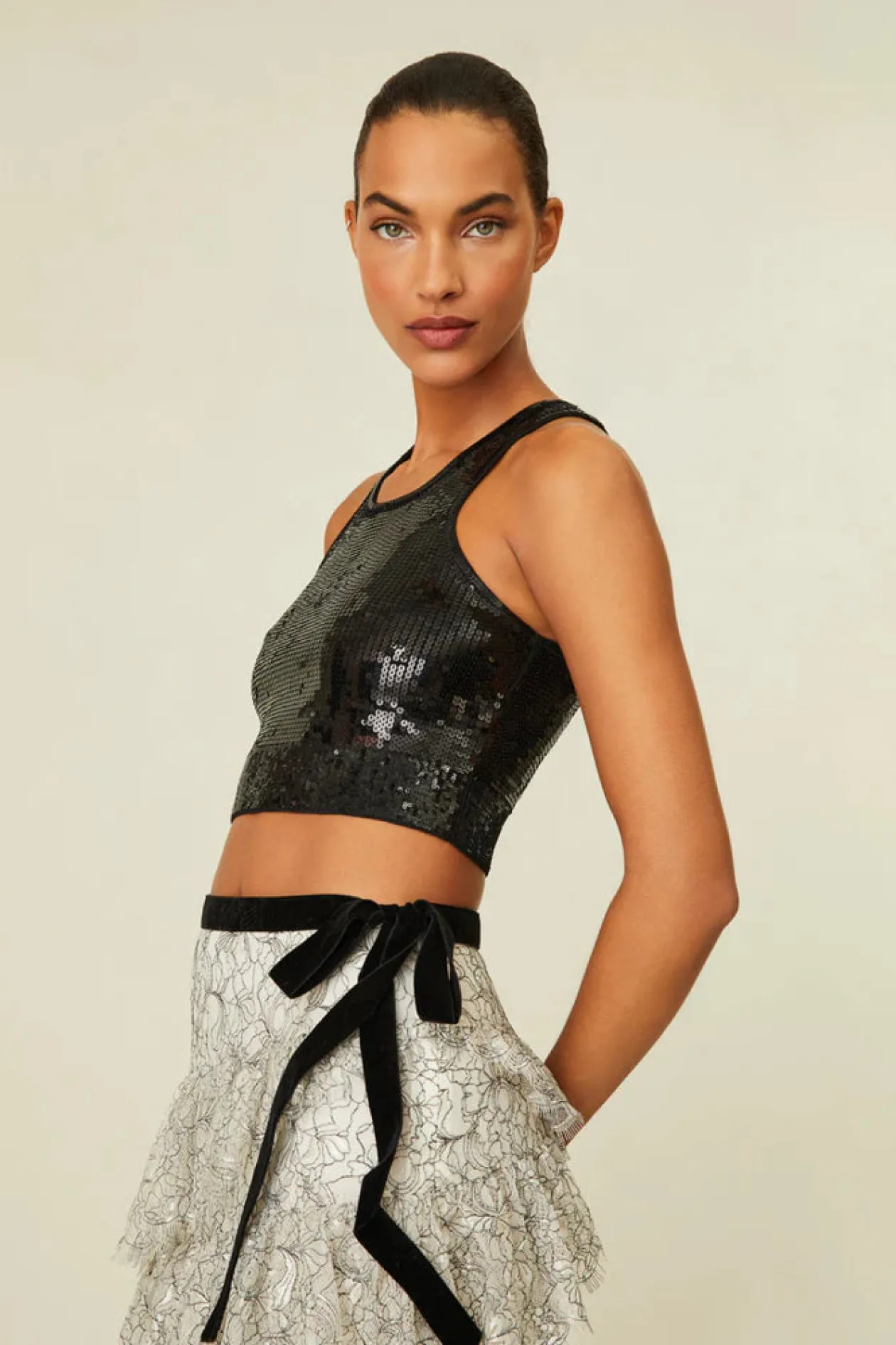 Malla Crop Tank in Black