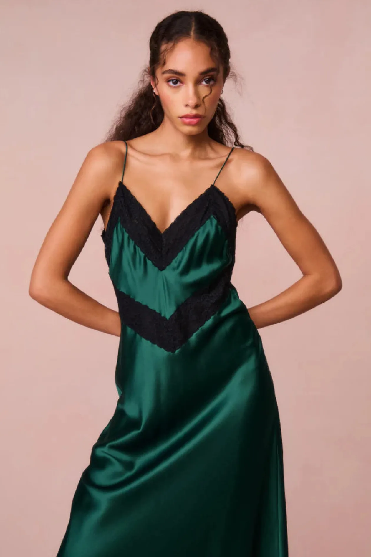 Serita Dress in Emerald Green